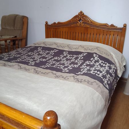 Silence Apartment Kutaisi Bagian luar foto