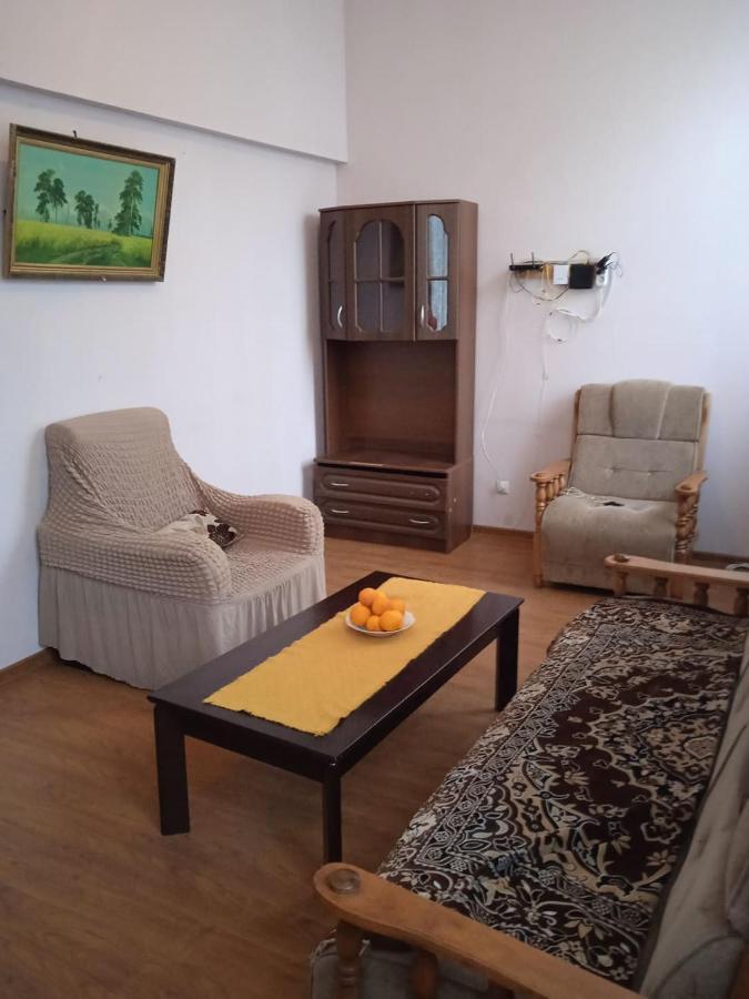 Silence Apartment Kutaisi Bagian luar foto