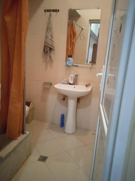 Silence Apartment Kutaisi Bagian luar foto